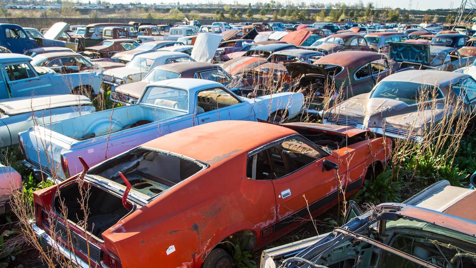 Jeep Salvage Yards Near Me [Locator Map + Guide + FAQ]