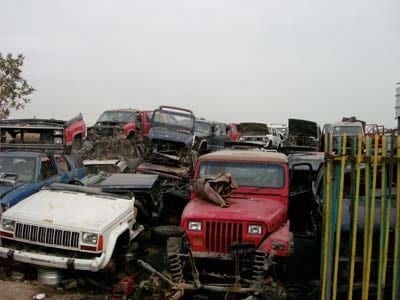 How a Jeep Junk Yard is Arranged