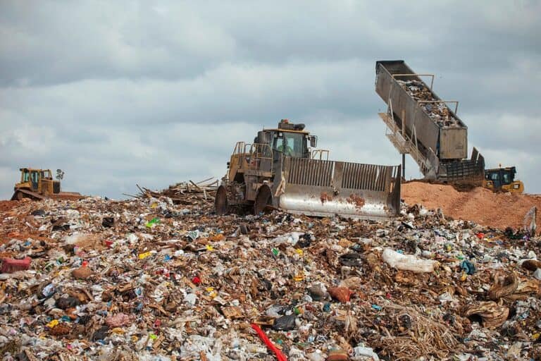 Landfill Near Me Finder [Locator Map + Guide + FAQ]