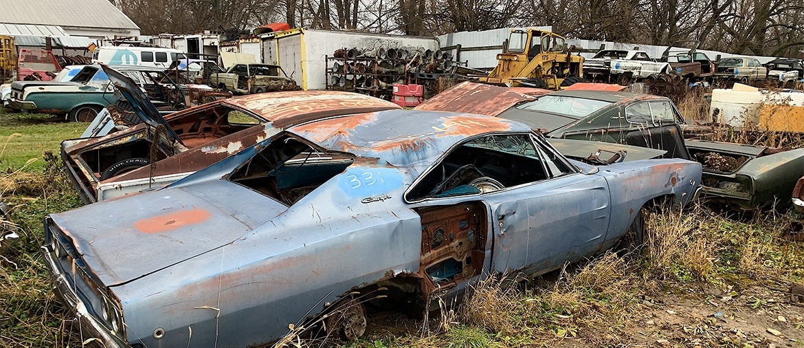 How a Dodge Junk Yard is Arranged