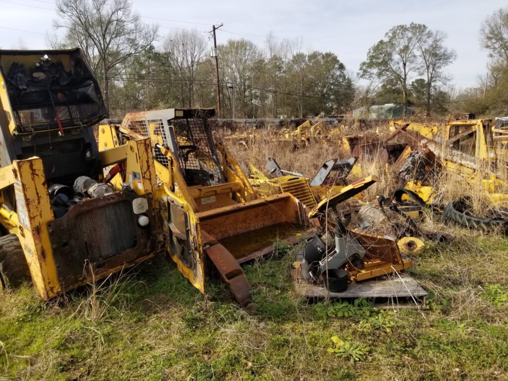 Skid Steer Salvage Yards Near Me [Locator Map +Guide + FAQ]