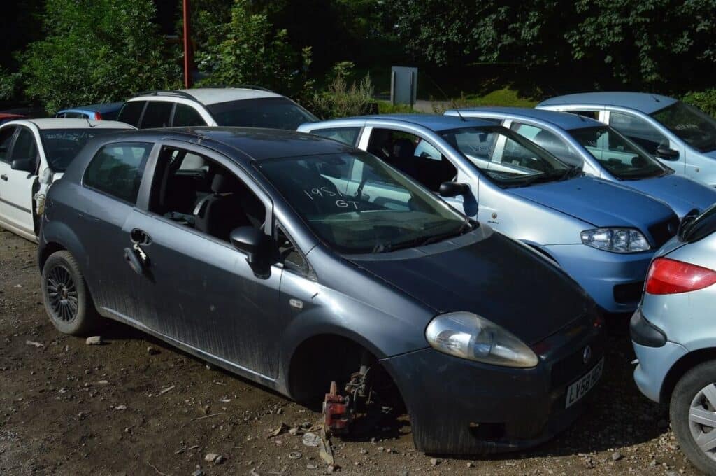 How Do the Fiat Salvage Yards Near Me Work